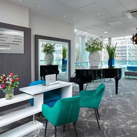 Novotel London West Esterno foto