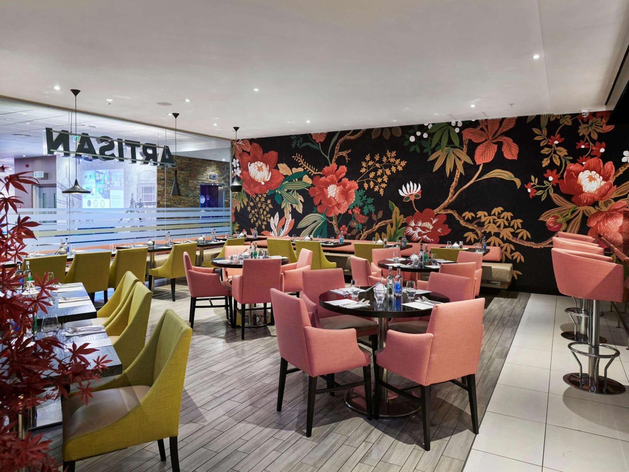 Novotel London West Esterno foto
