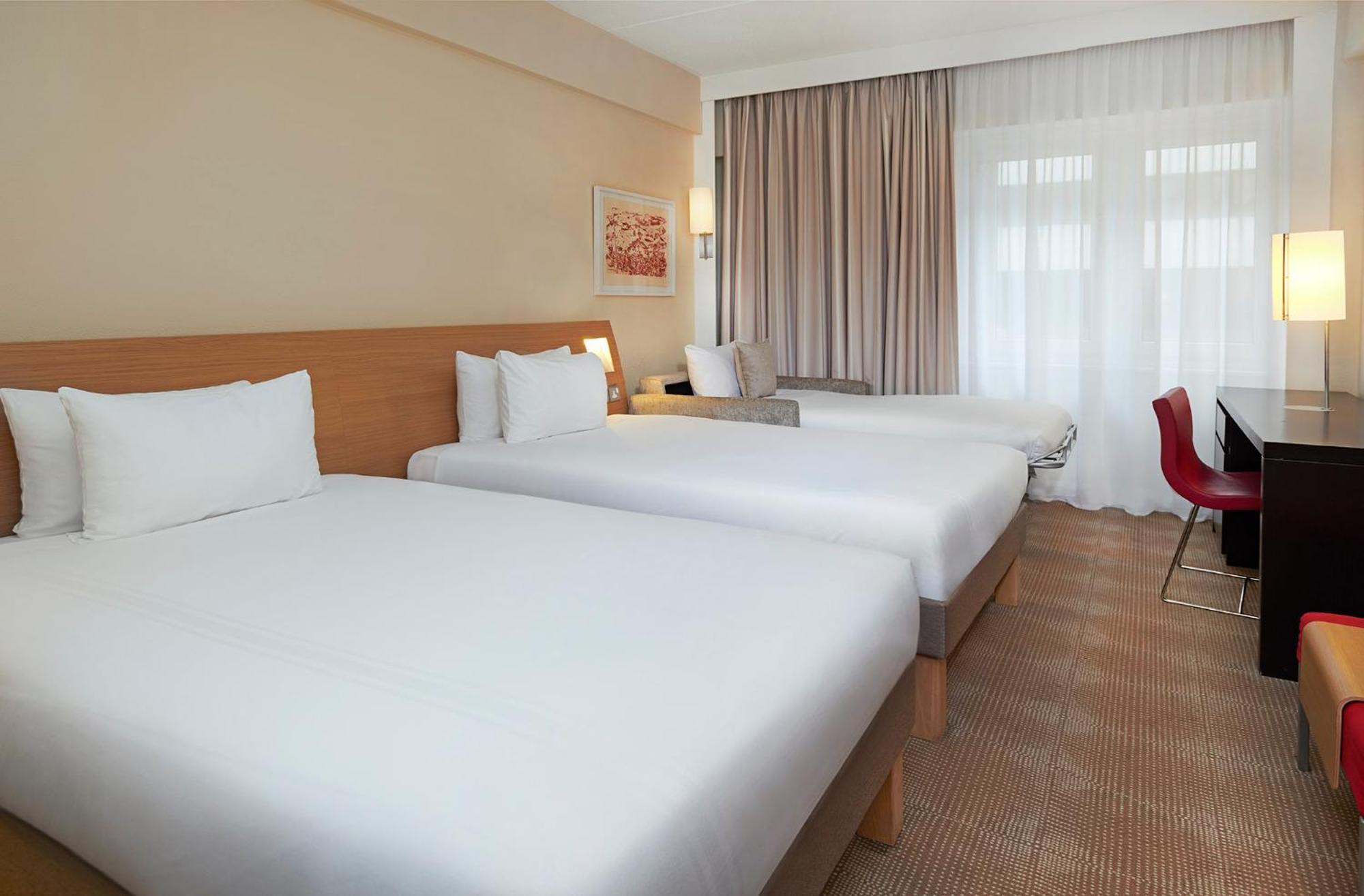 Novotel London West Esterno foto