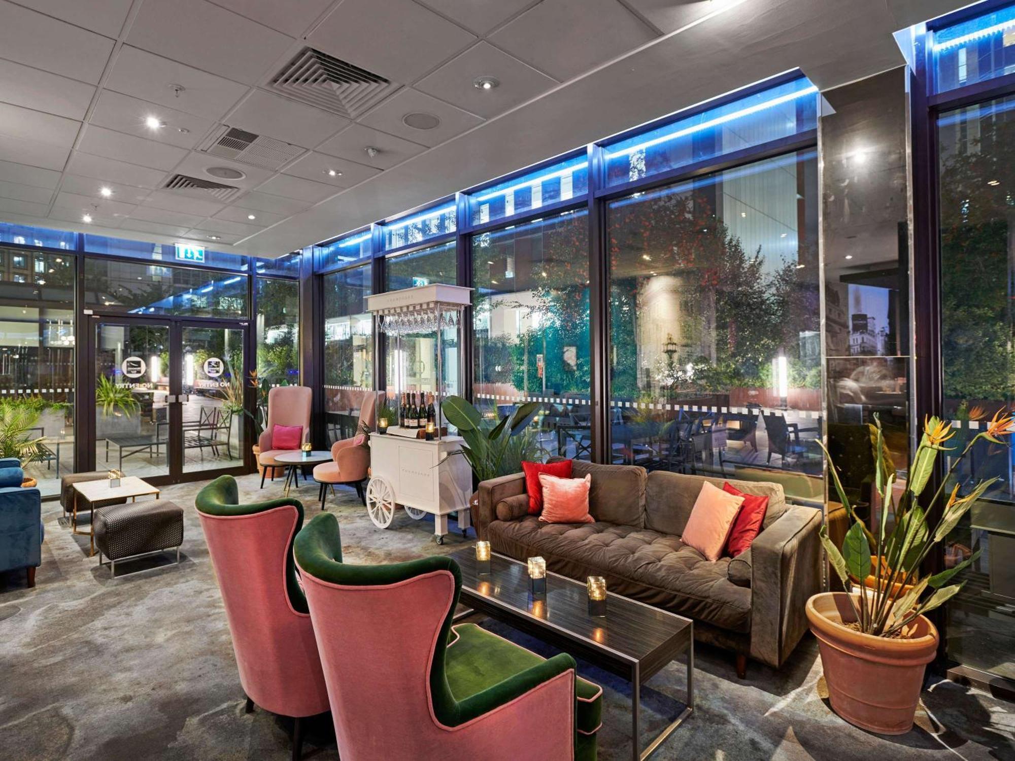 Novotel London West Esterno foto