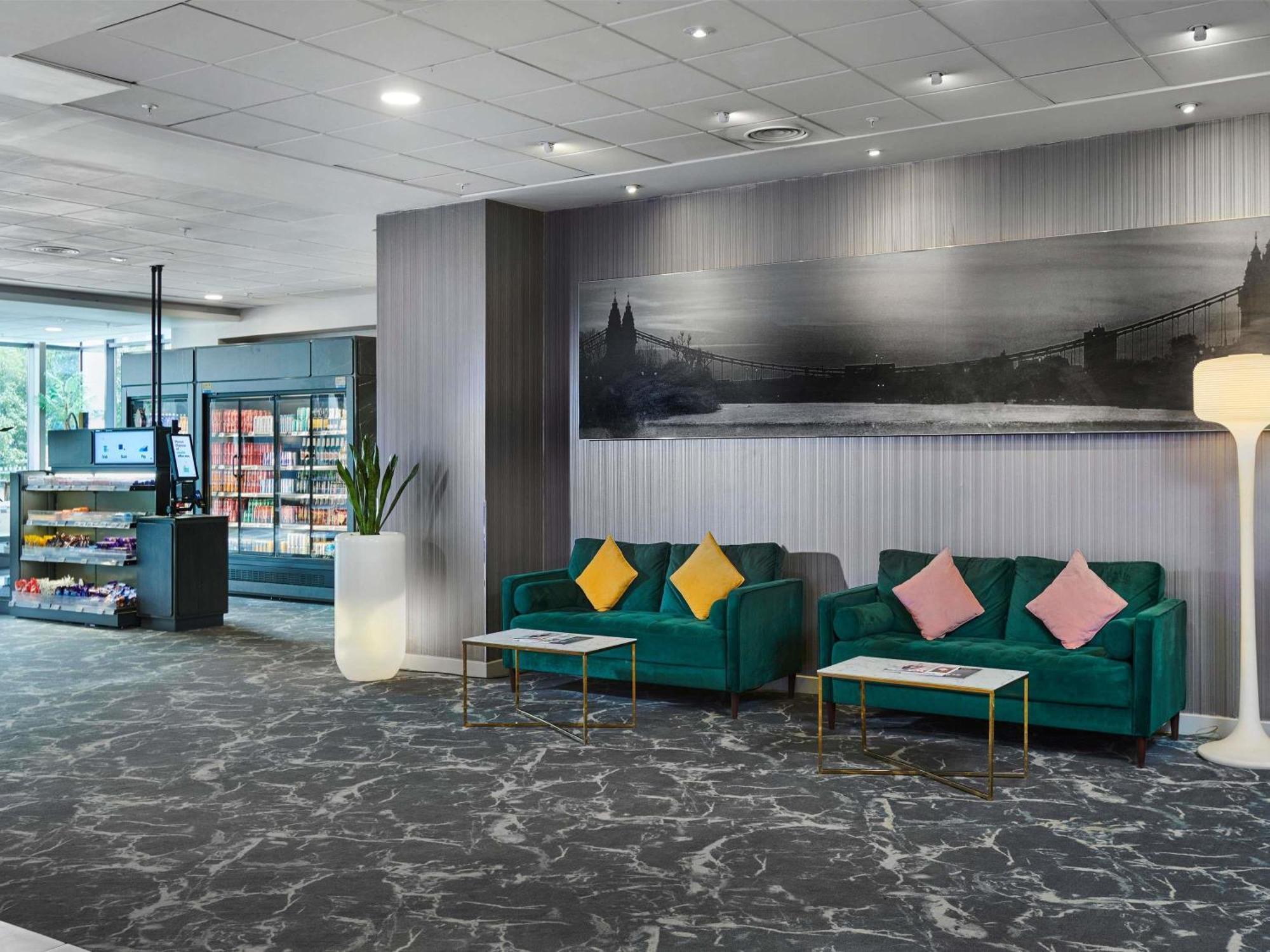 Novotel London West Esterno foto