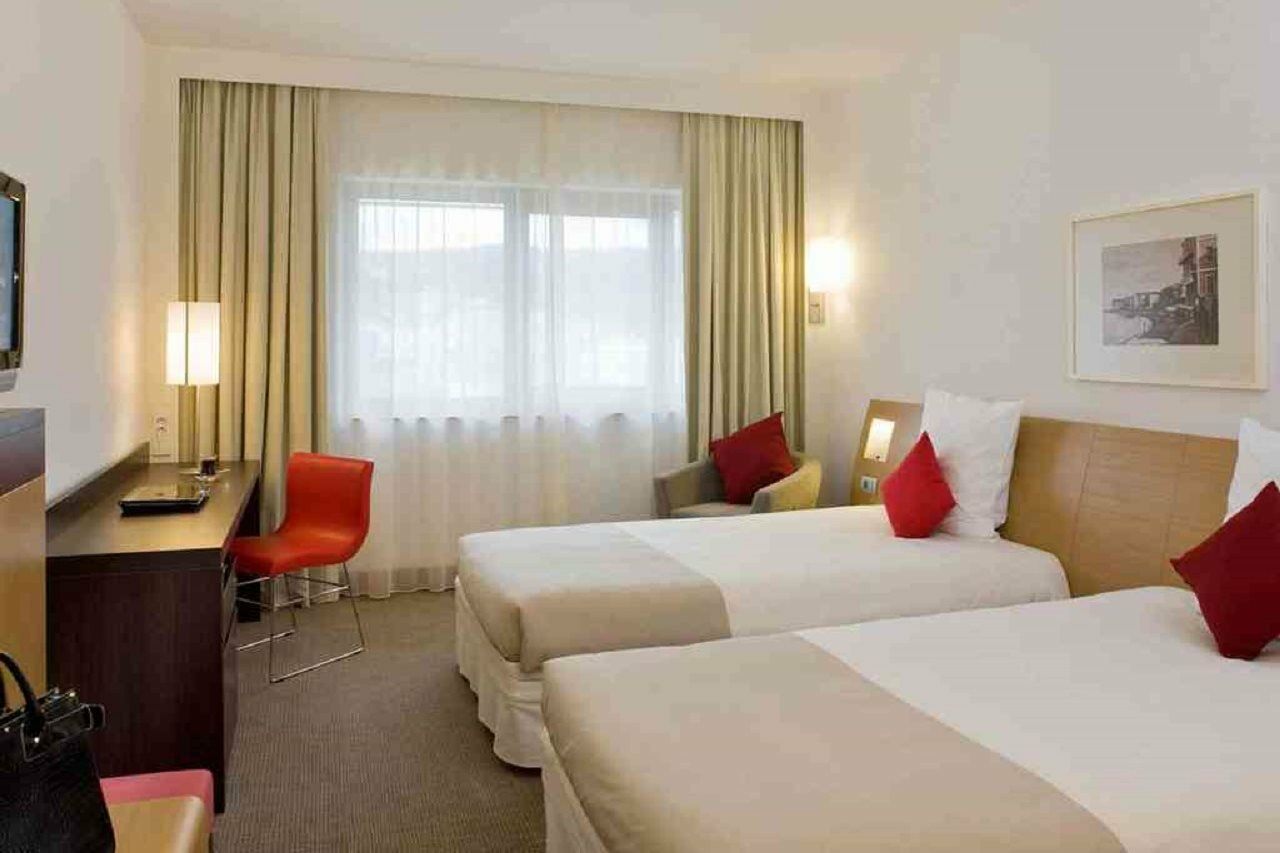 Novotel London West Esterno foto